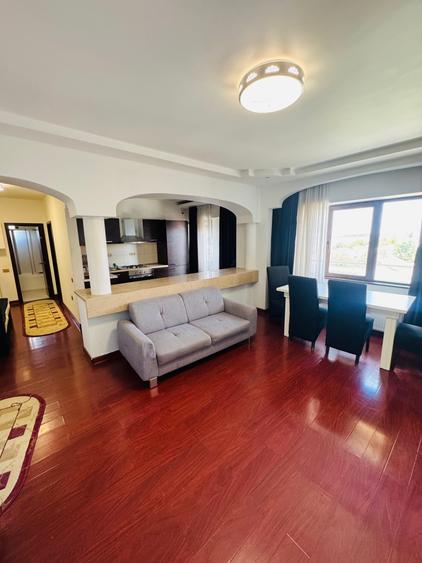 Apartament cu 3 camere decomandat în Pipera