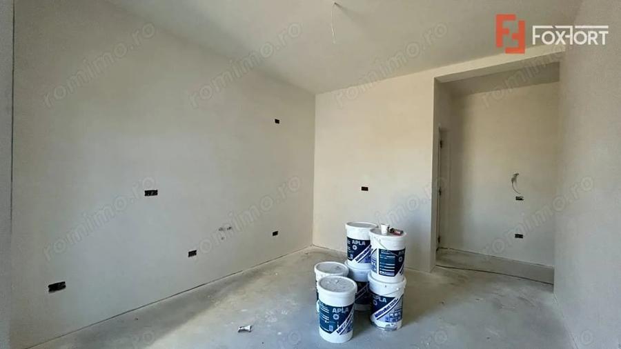 Casă cu 4 camere cu Teren 237 Mp în Giarmata