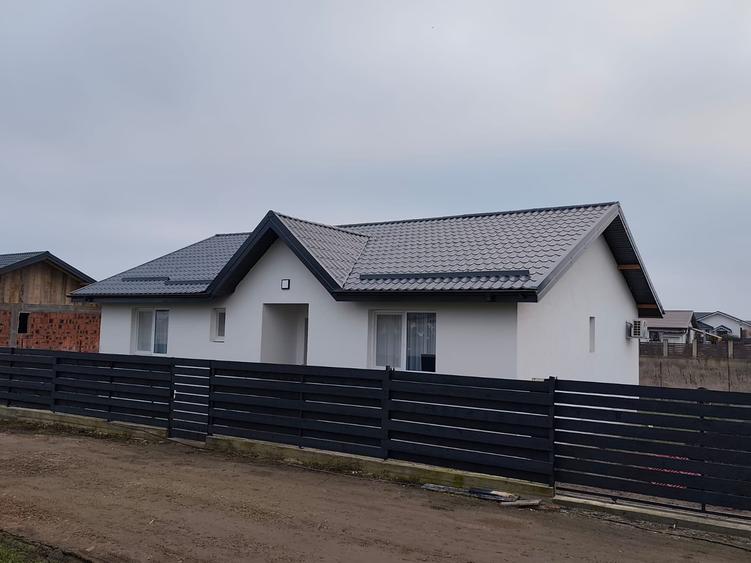 Casă individuală cu 4 camere cu Teren 436 Mp în Samurcași