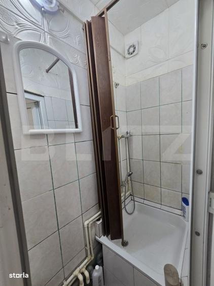 Garsonieră decomandată în Central