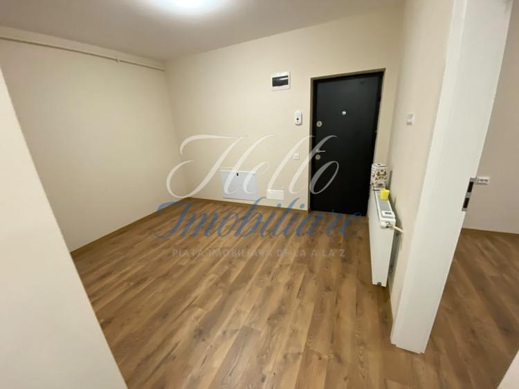 Apartament cu 3 camere semidecomandat în Florești
