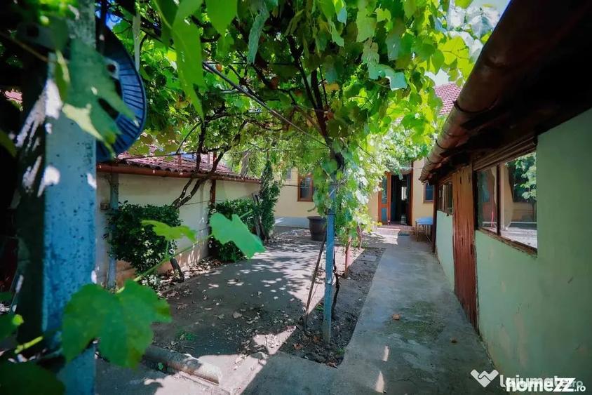 Casă cu 3 camere cu Teren 250 Mp în Lotus