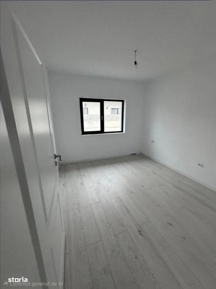 Casă cu 4 camere cu Teren 350 Mp în Clinceni