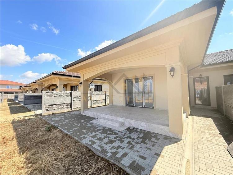 Duplex cu 3 camere cu Teren 366 Mp în Urseni