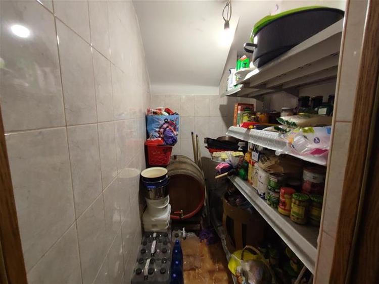Casă individuală cu 5 camere cu Teren 100 Mp în Ștefan cel Mare