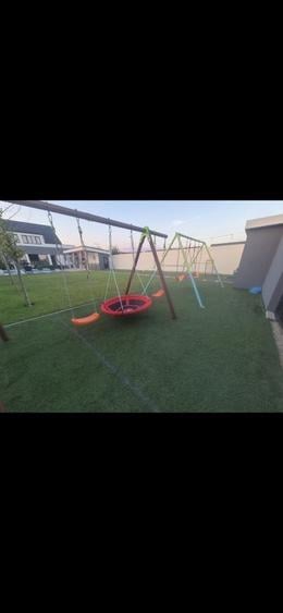 Casă cu 2 camere cu Teren 800 Mp în Domnești