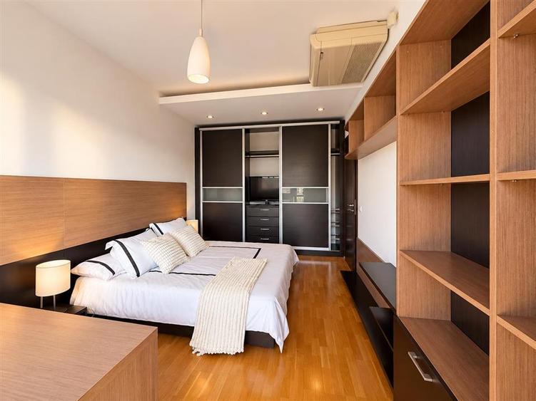 Apartament cu 5 camere decomandat, mobilat în Herăstrău