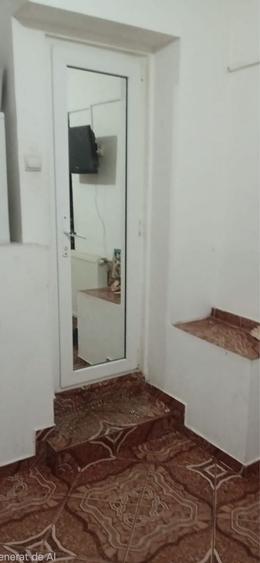Apartament cu 3 camere semidecomandat în Mărgeanului