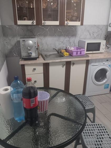 Casă individuală cu 4 camere cu Canalizare în Central