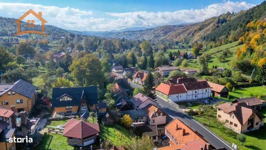Casă cu 3 camere cu Teren 385 Mp în Moieciu