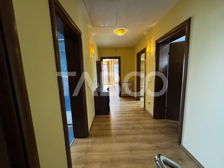 Duplex cu 5 camere cu Canalizare în Turnișor