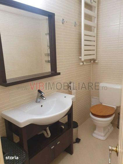 Apartament cu 3 camere decomandat, mobilat în Centrul Civic