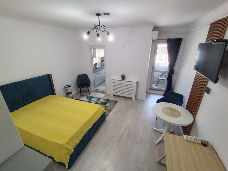 Garsonieră semidecomandată în Roșu