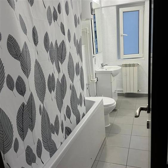 Apartament cu 2 camere decomandat, mobilat în Decebal