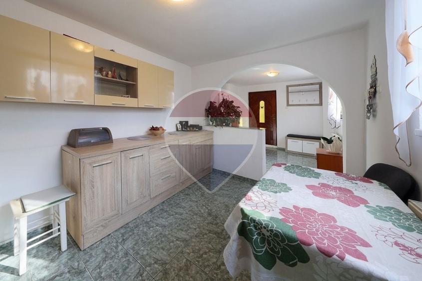 Apartament cu 2 camere decomandat, mobilat în Centrul Istoric
