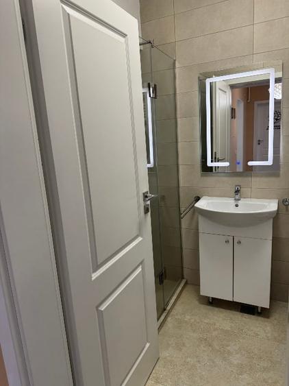 Apartament cu 2 camere decomandat, mobilat în Central