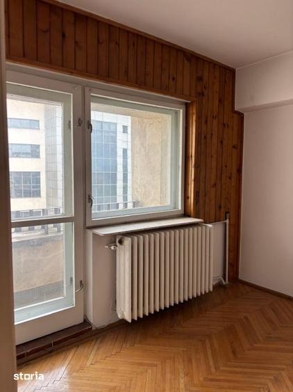 Apartament cu 5 camere în Centrul Civic