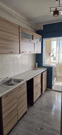Apartament cu 3 camere decomandat în Țiglina 3