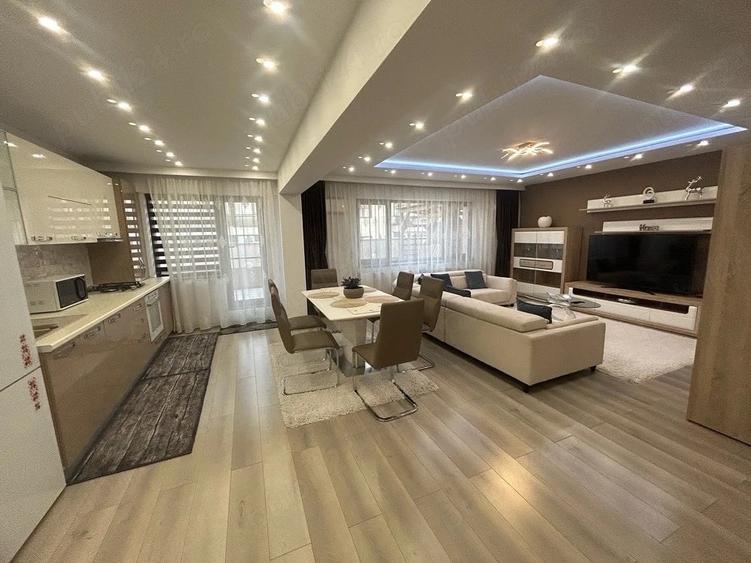Apartament cu 3 camere semidecomandat, mobilat în Bucureștii Noi