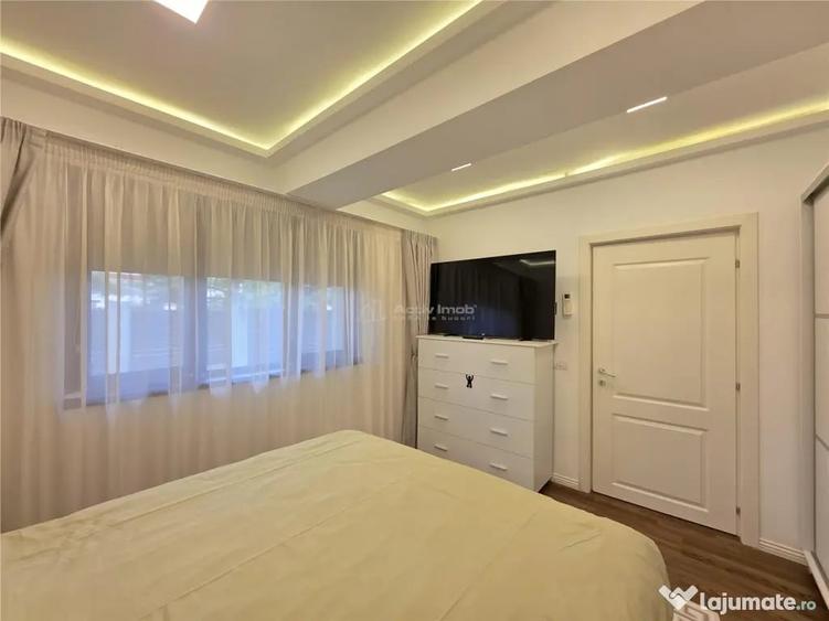 Casă cu 10 camere cu Teren 620 Mp în Mogoșoaia