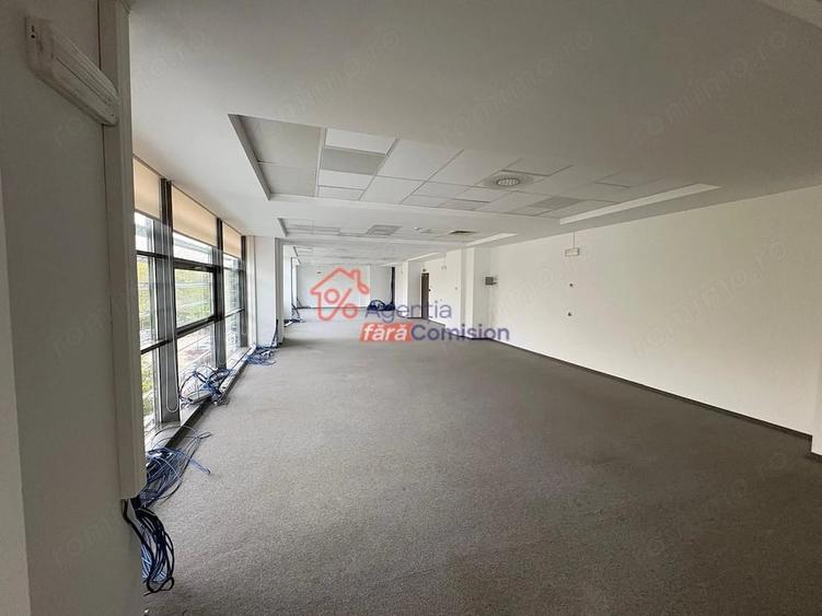 Spațiu comercial, de 380 mp, în Filiași