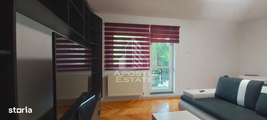 Apartament cu 3 camere decomandat în Micălaca