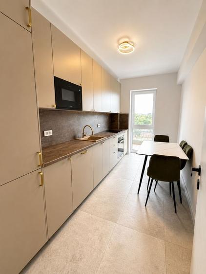 Apartament cu 3 camere decomandat în Lotus