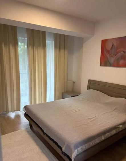 Apartament cu 2 camere decomandat, mobilat în Politehnica
