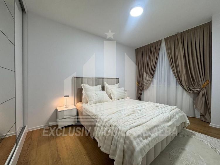 Apartament cu 3 camere decomandat, mobilat în Ampoi 3