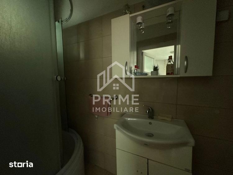Casă cu 3 camere cu Canalizare în Central