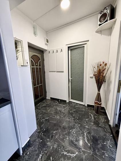 Apartament cu 2 camere semidecomandat în Astra