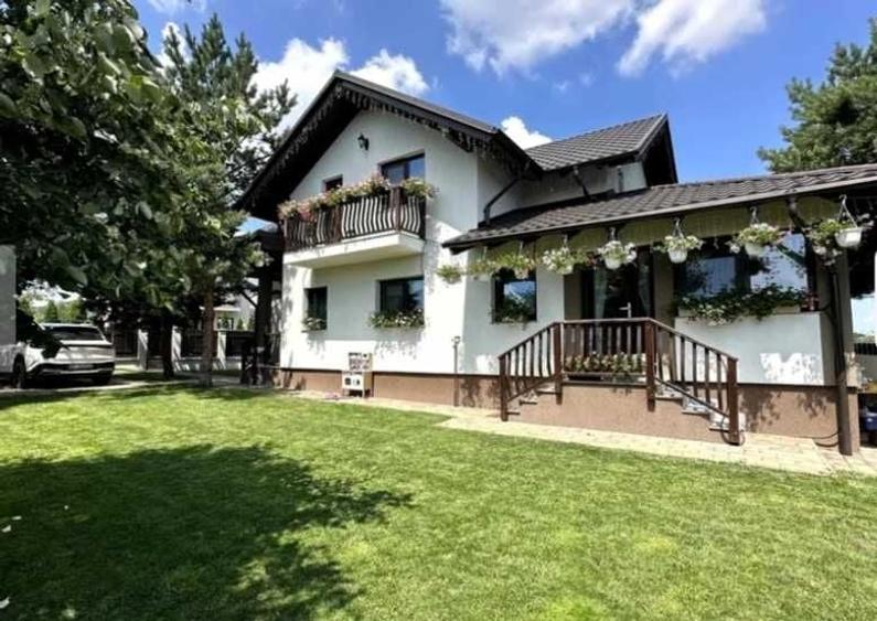 Casă cu 4 camere în Măgura