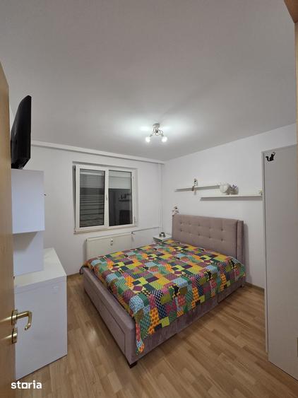 Apartament cu 3 camere, mobilat în Rahova