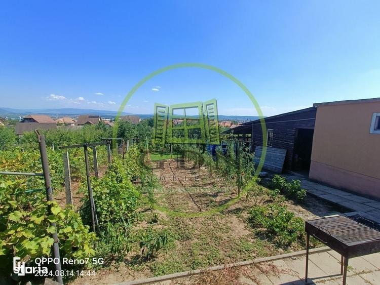 Casă cu 4 camere cu Teren 550 Mp în Central