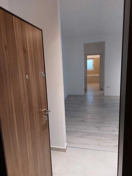 Apartament cu 2 camere semidecomandat în Dumbrăvița