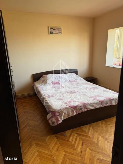 Apartament cu 3 camere decomandat în Soarelui