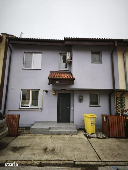 Casă cu 4 camere cu Teren 50 Mp în Central