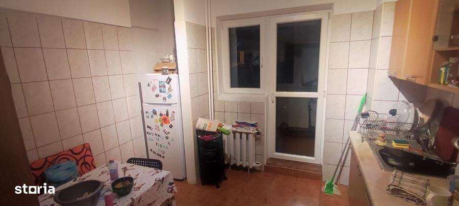 Apartament cu 2 camere decomandat în Moșilor