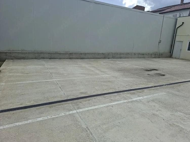 Spațiu comercial, de 128 mp, în Brâncoveanu