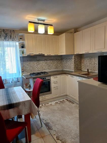 Apartament cu 4 camere decomandat în Ultracentral