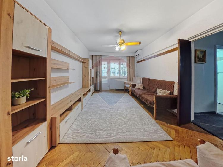 Apartament 4 camere in centrul Bacaului - Ocazie rara! - 8