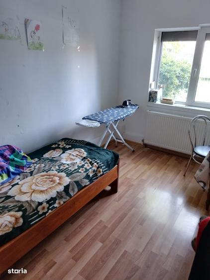 Casă cu 4 camere cu Teren 375 Mp în Ciritei
