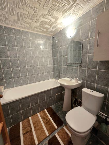 Apartament cu 2 camere decomandat în Uverturii
