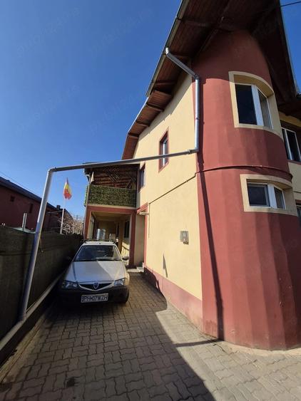Casa in Blejoi cu posibilitate de teren suplimentar - 9