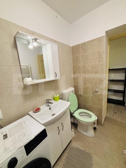 Apartament cu 2 camere semidecomandat, mobilat în Centrul Civic