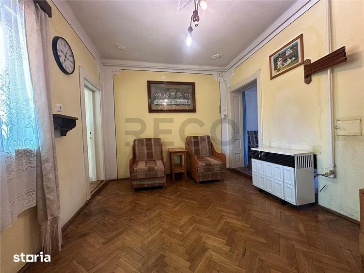 Casă cu 3 camere cu Teren 463 Mp în Central
