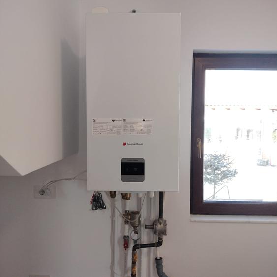 Casă individuală cu 5 camere cu Garaj în Afumați