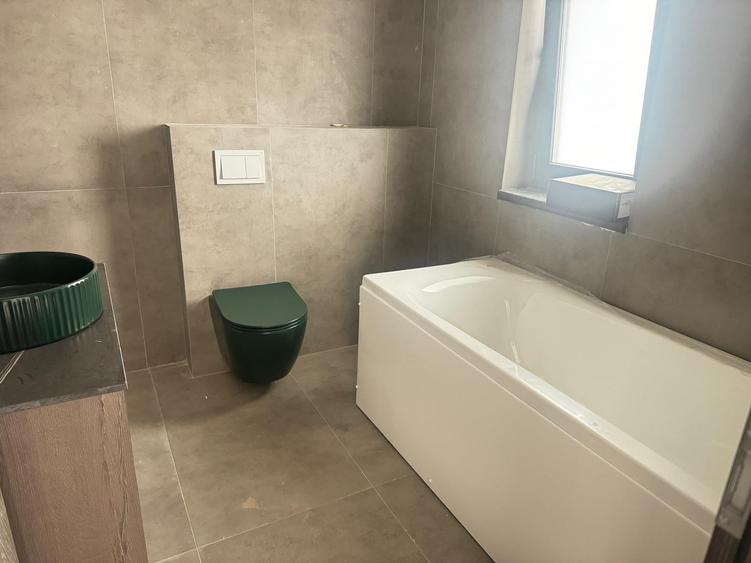 Casă cu 3 camere cu Canalizare în Berceni