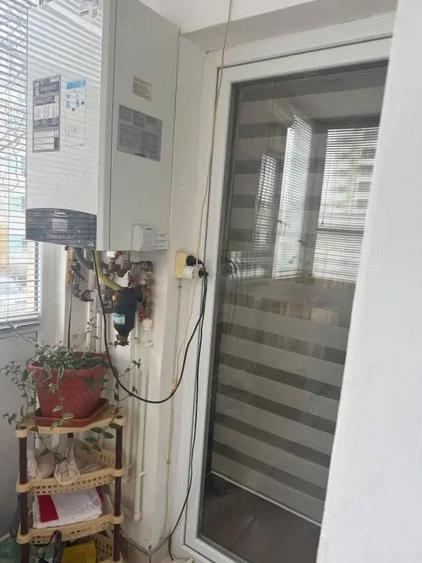 Apartament cu 2 camere decomandat în Rovine
