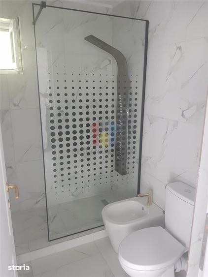 Apartament cu 3 camere decomandat în Calea Galați